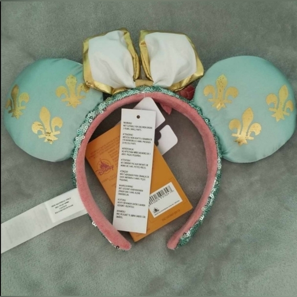 NWT Disney Parks | MinnieMouse Main Attraction 7/12 KingArthur Carousel